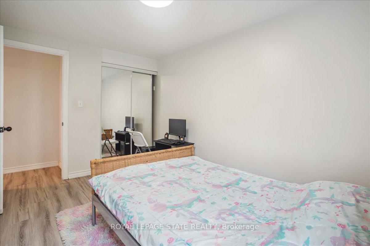 3 Bedrooms Condo at 36 Greendale,  Hamilton For sale