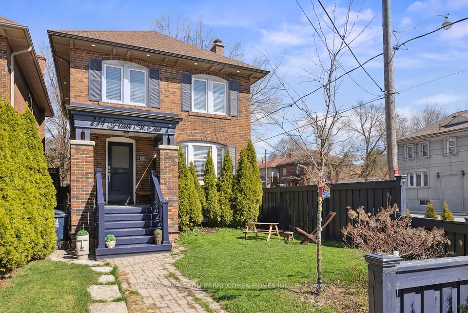 234 Heath Street, Toronto, ON M4T 1S9
