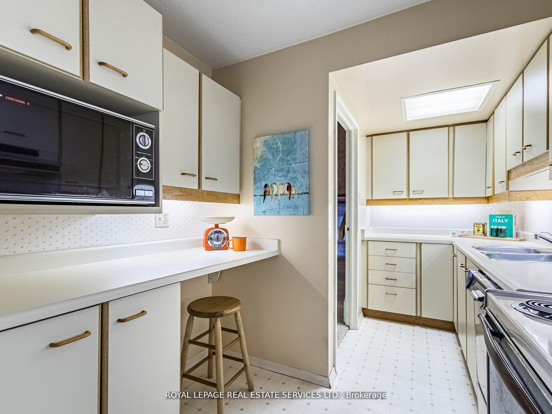 2 Bedrooms Condo at 284 Mill, Toronto For sale