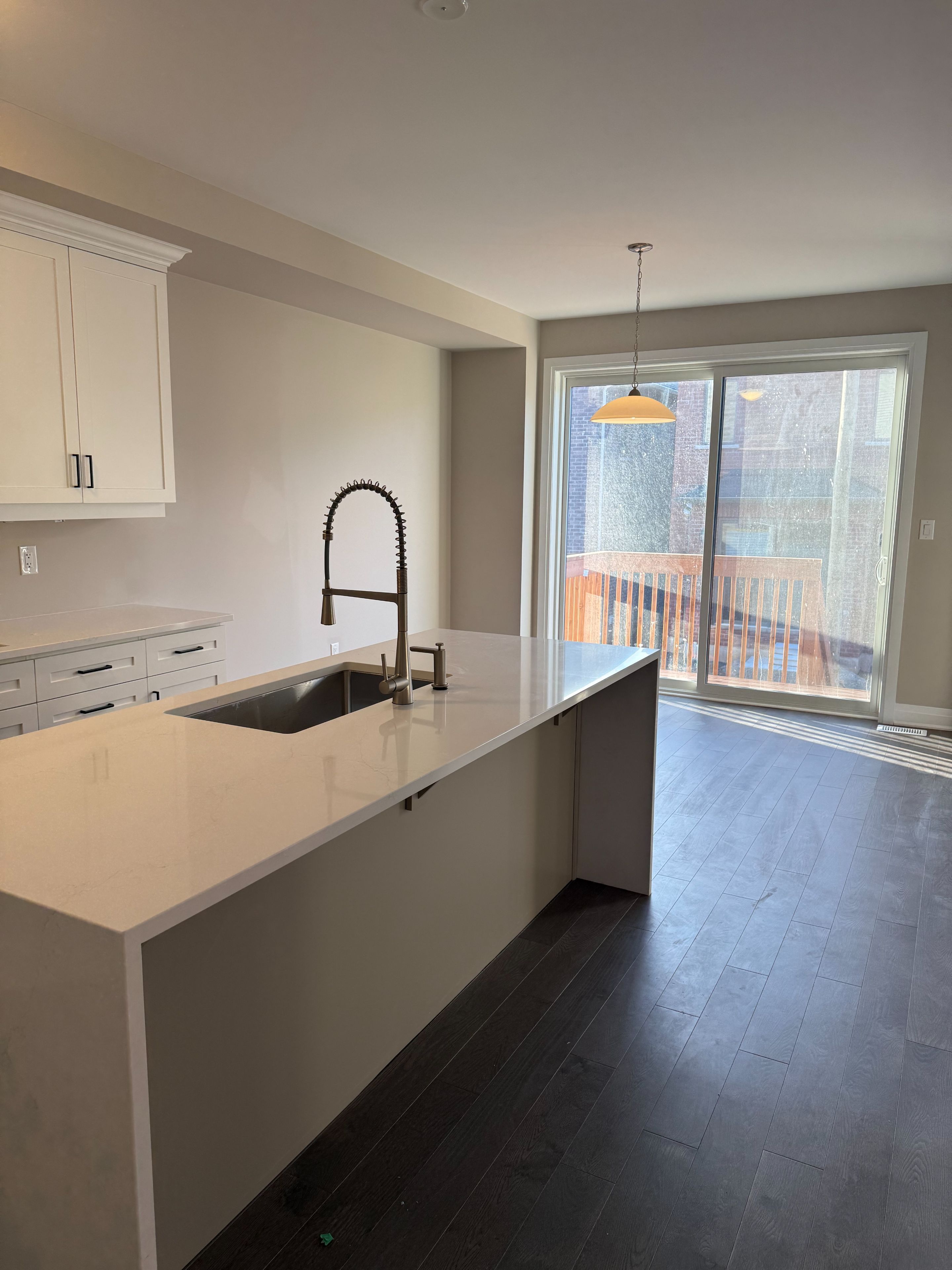 1263 Temperance Crescent