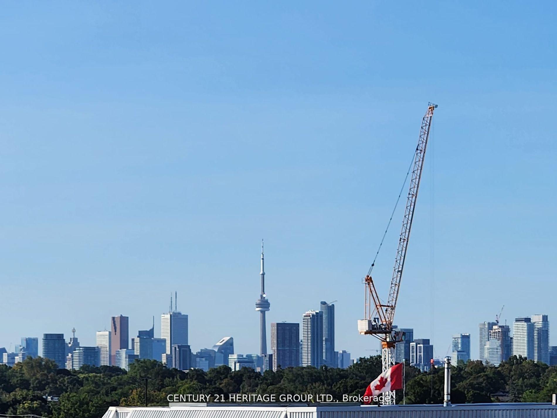 2 Bedrooms Condo at 33 Frederick Todd, Toronto For sale