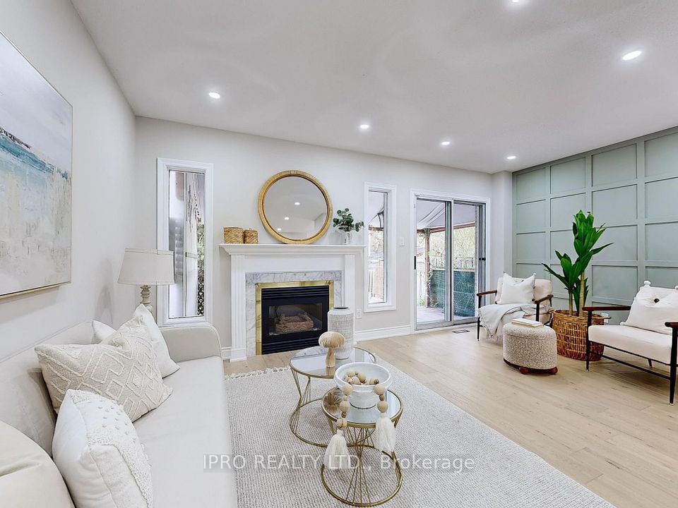19 Indigo Street, Richmond Hill, ON L4S 1W2