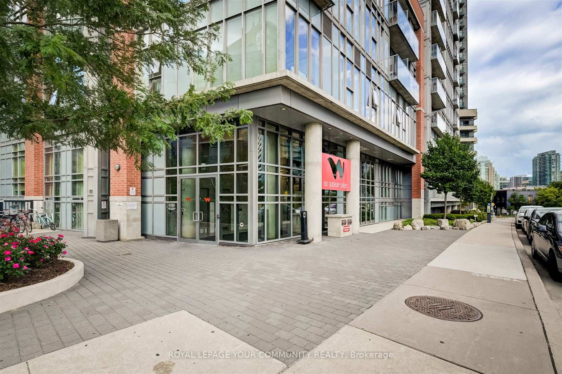 1 Bedroom Condo at 150 Sudbury, Toronto For sale