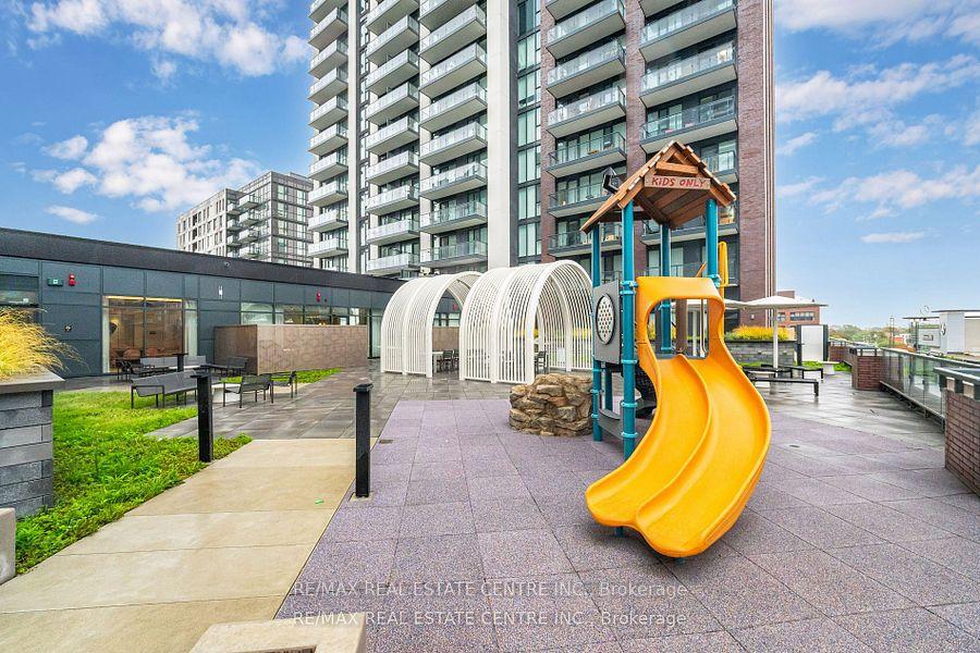 2 Bedrooms Condo at 130 River, Toronto For sale