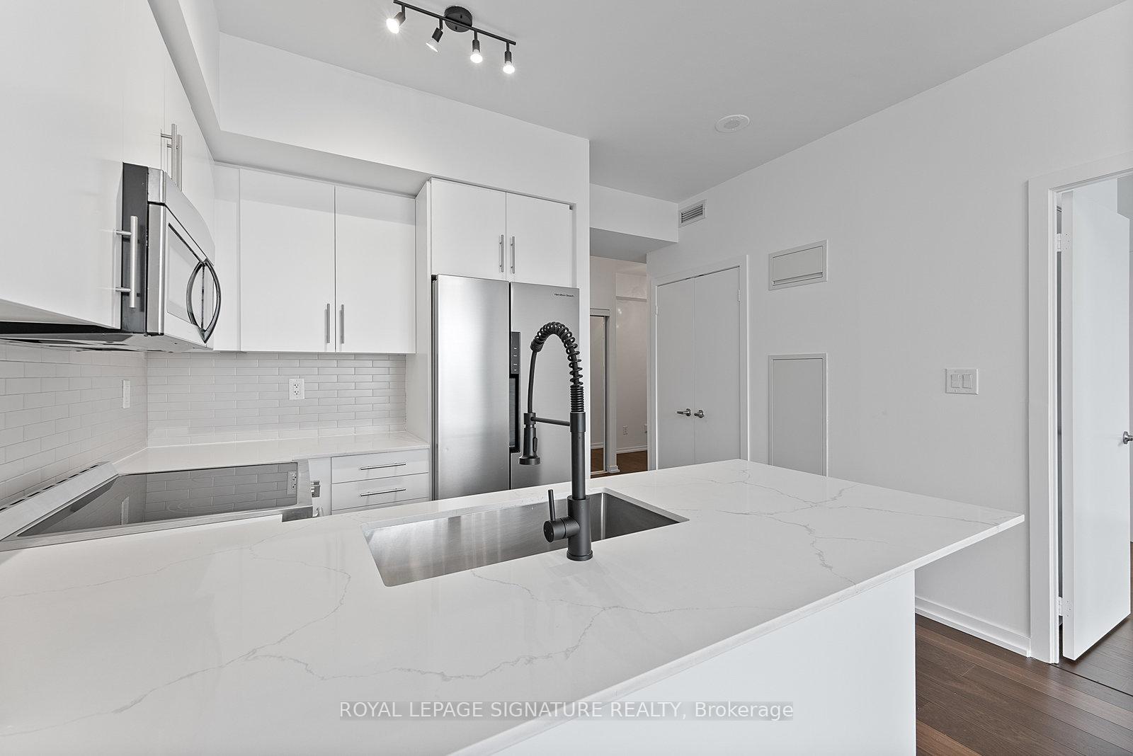 3 Bedrooms Condo at 65 Bremner, Toronto For sale