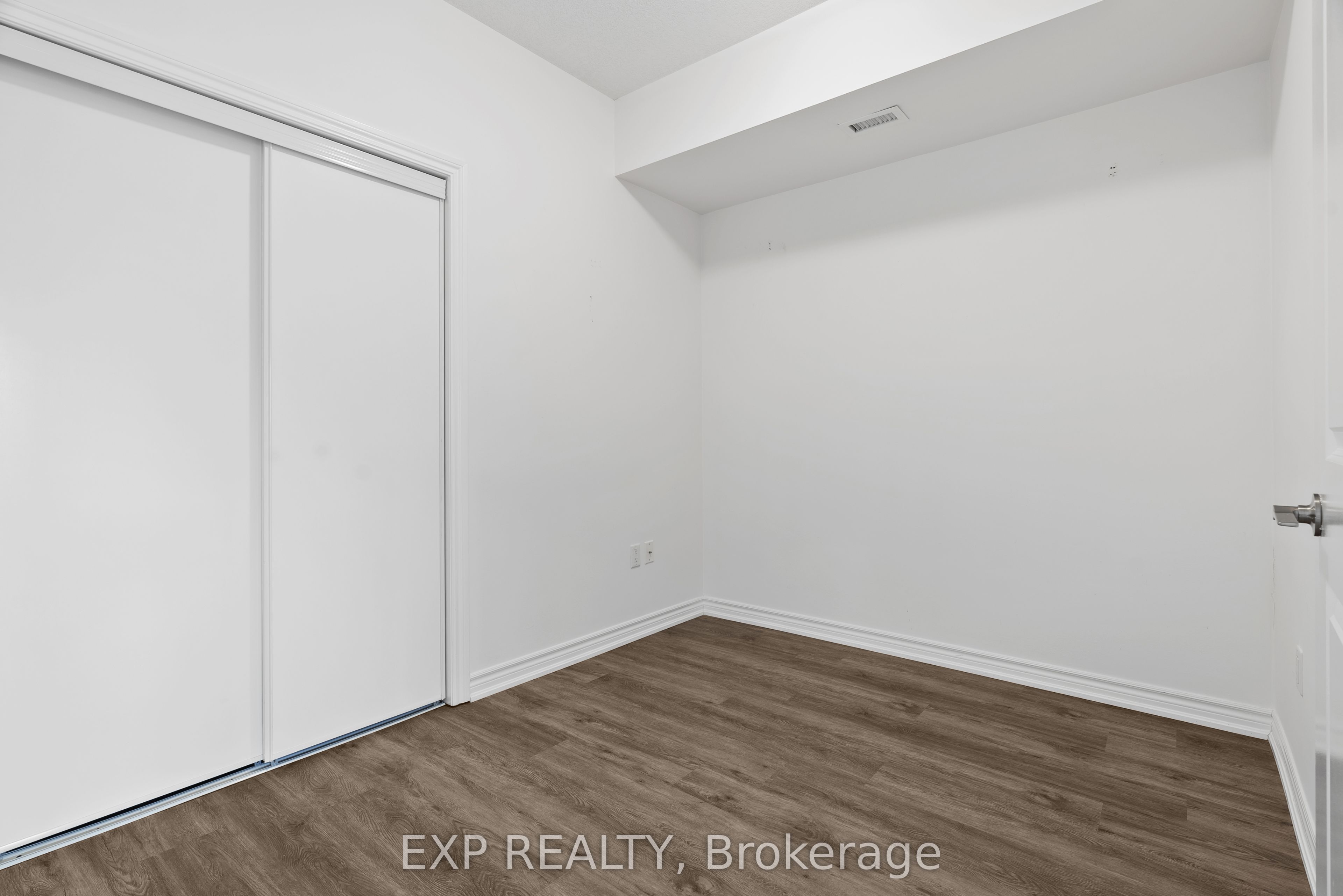 427 Aberdeen Avenue, #102