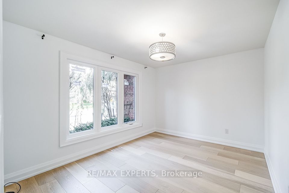 85 Villa Park Drive