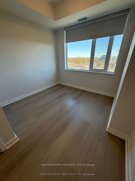 3 Bedrooms Condo at 859 The Queensway, Toronto For sale
