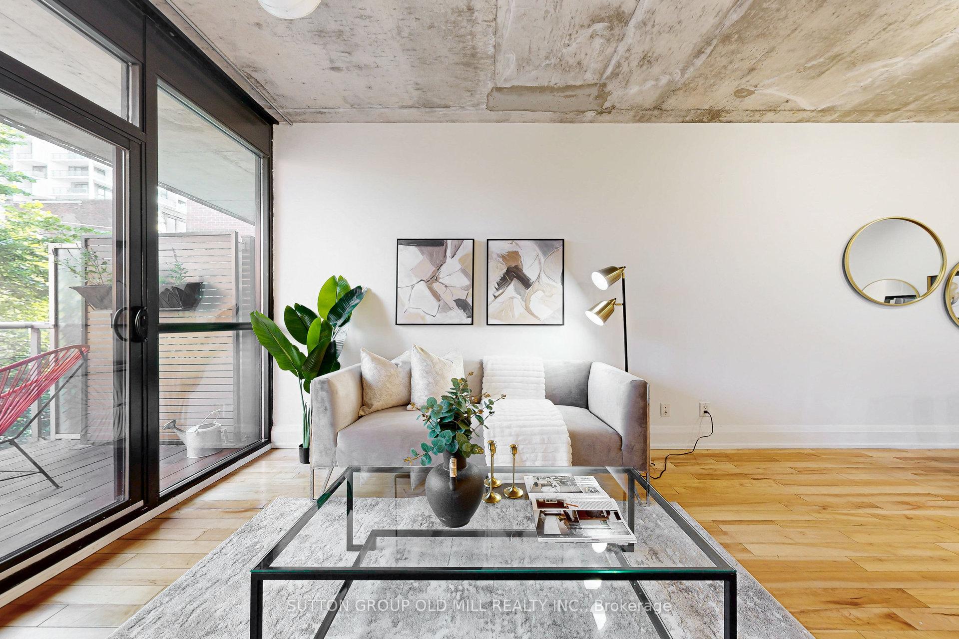 2 Bedrooms Condo at 62 Niagara, Toronto For sale