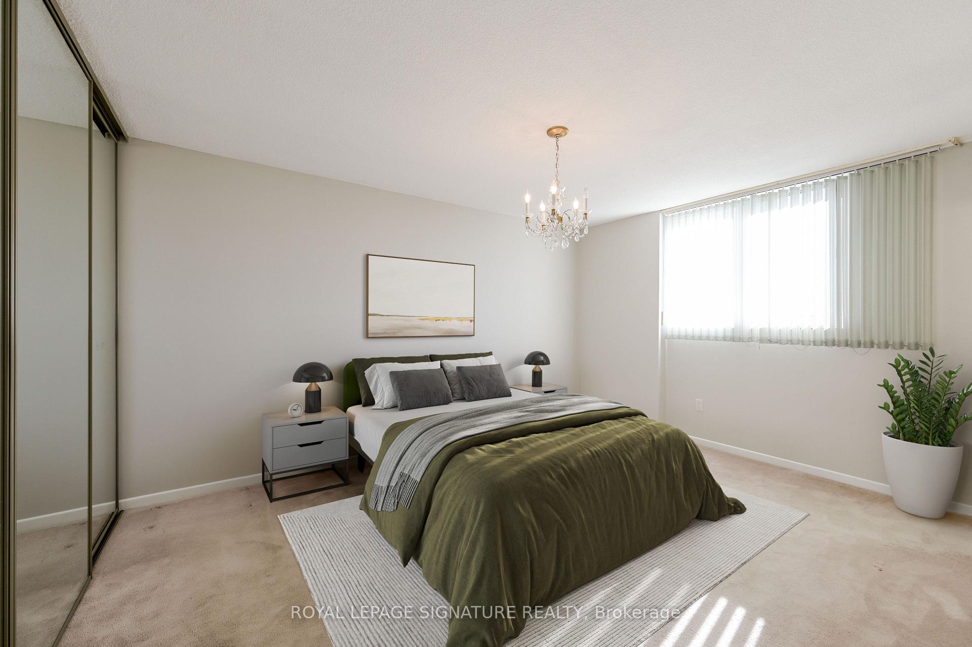 3 Bedrooms Condo at 812 Burnhamthorpe,  Toronto For sale