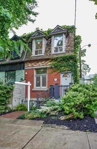 110 Hamilton