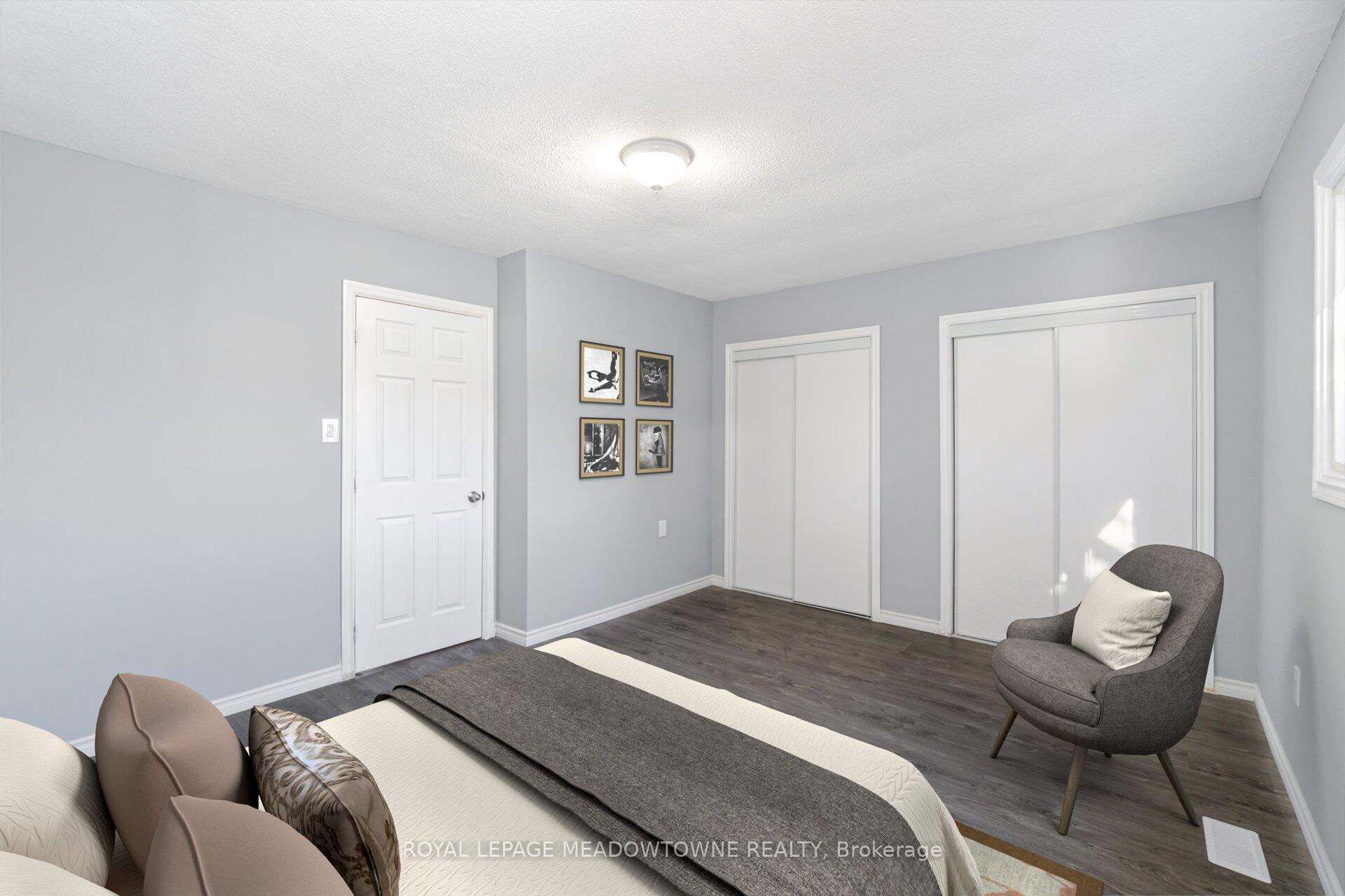 3 Bedrooms Condo at 11 Harrisford, Hamilton For sale