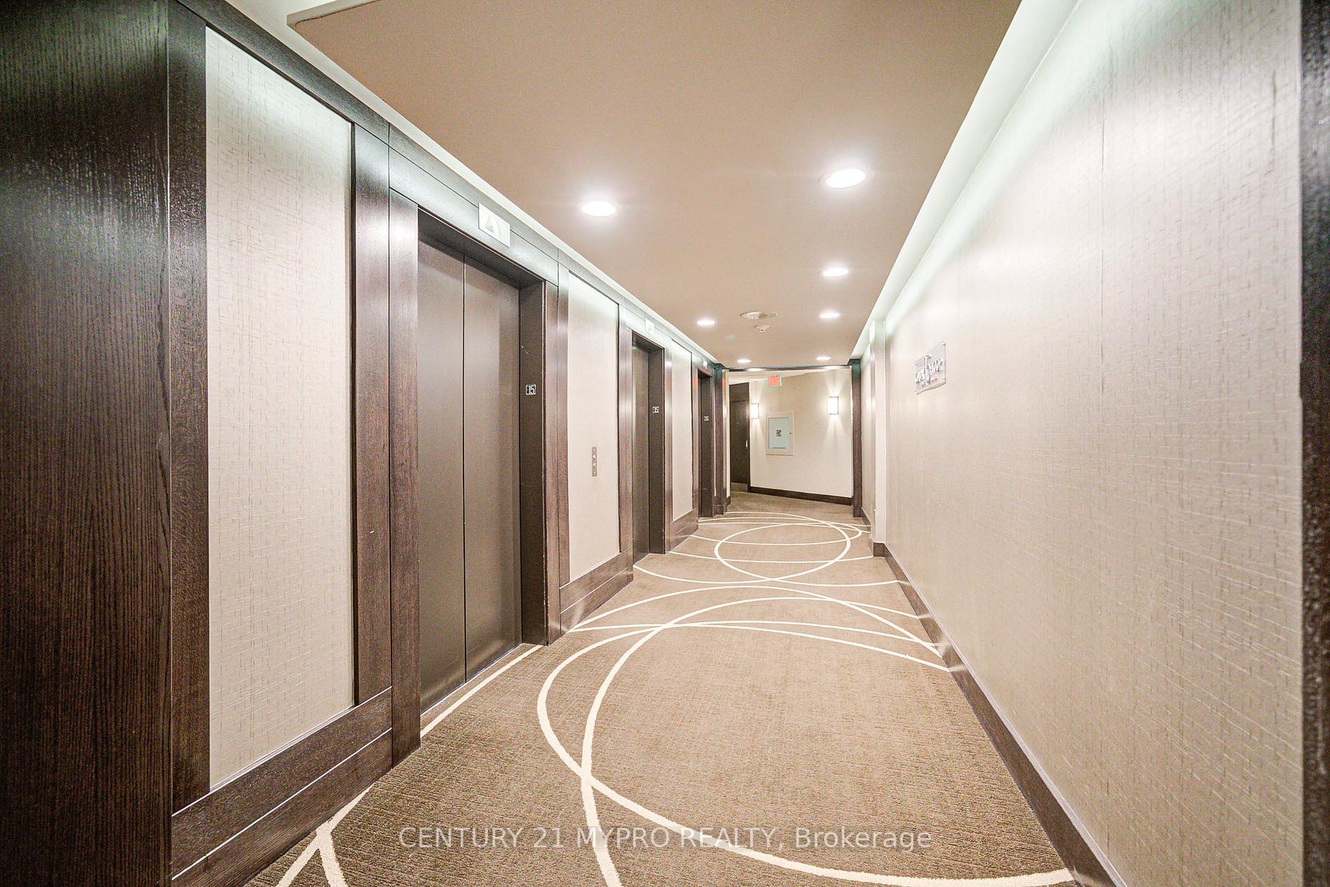 2 Bedrooms Condo at 1001 Bay, Toronto For sale