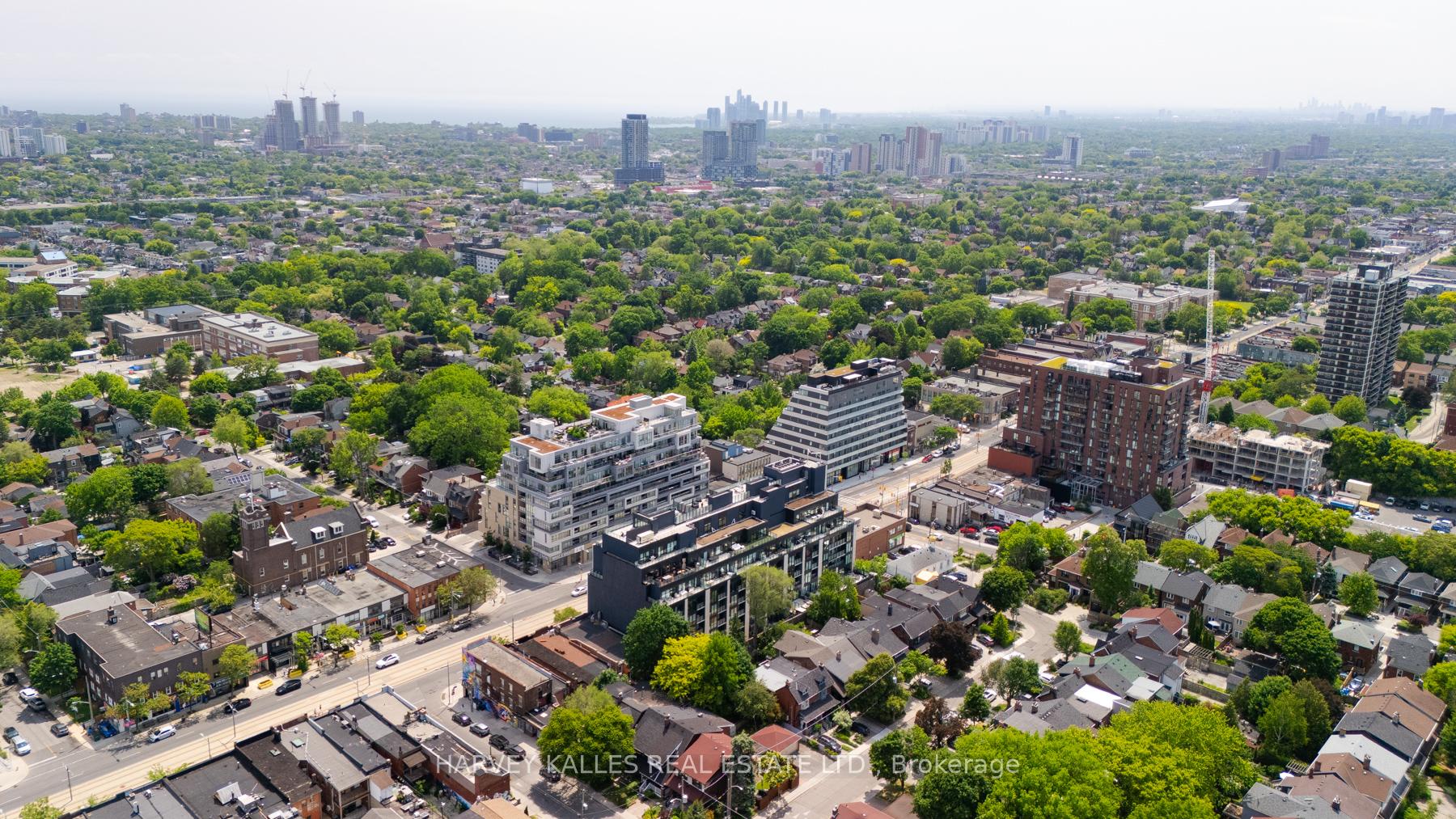 840 St Clair Avenue W 708