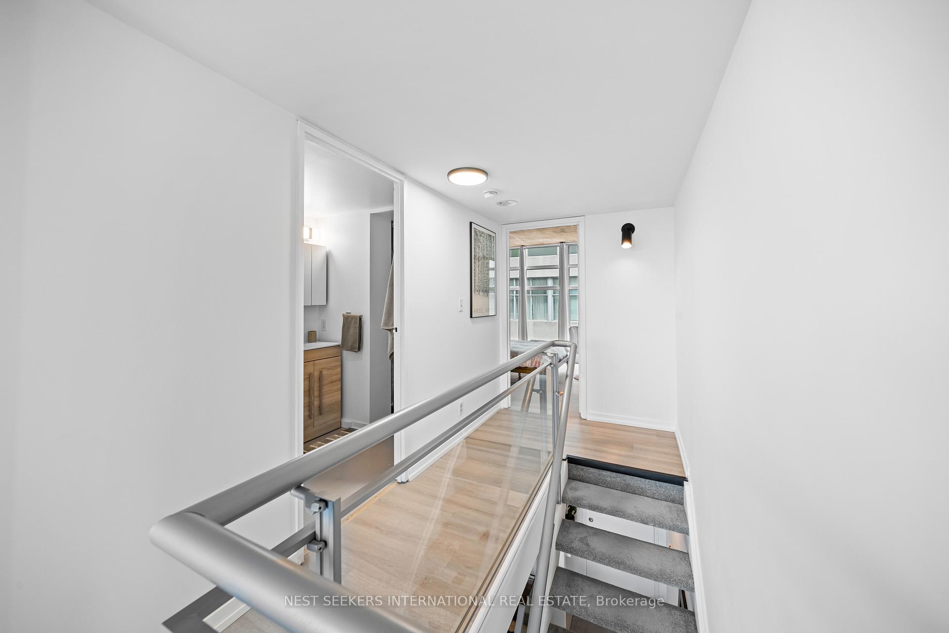 2 Bedrooms Condo at 388 Richmond, Toronto For sale