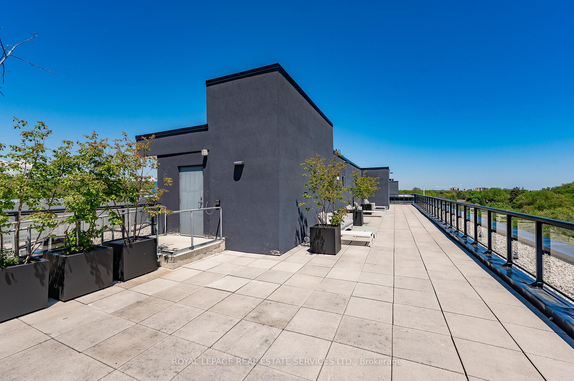1 Bedroom Condo at 1117 Cooke, Burlington For sale
