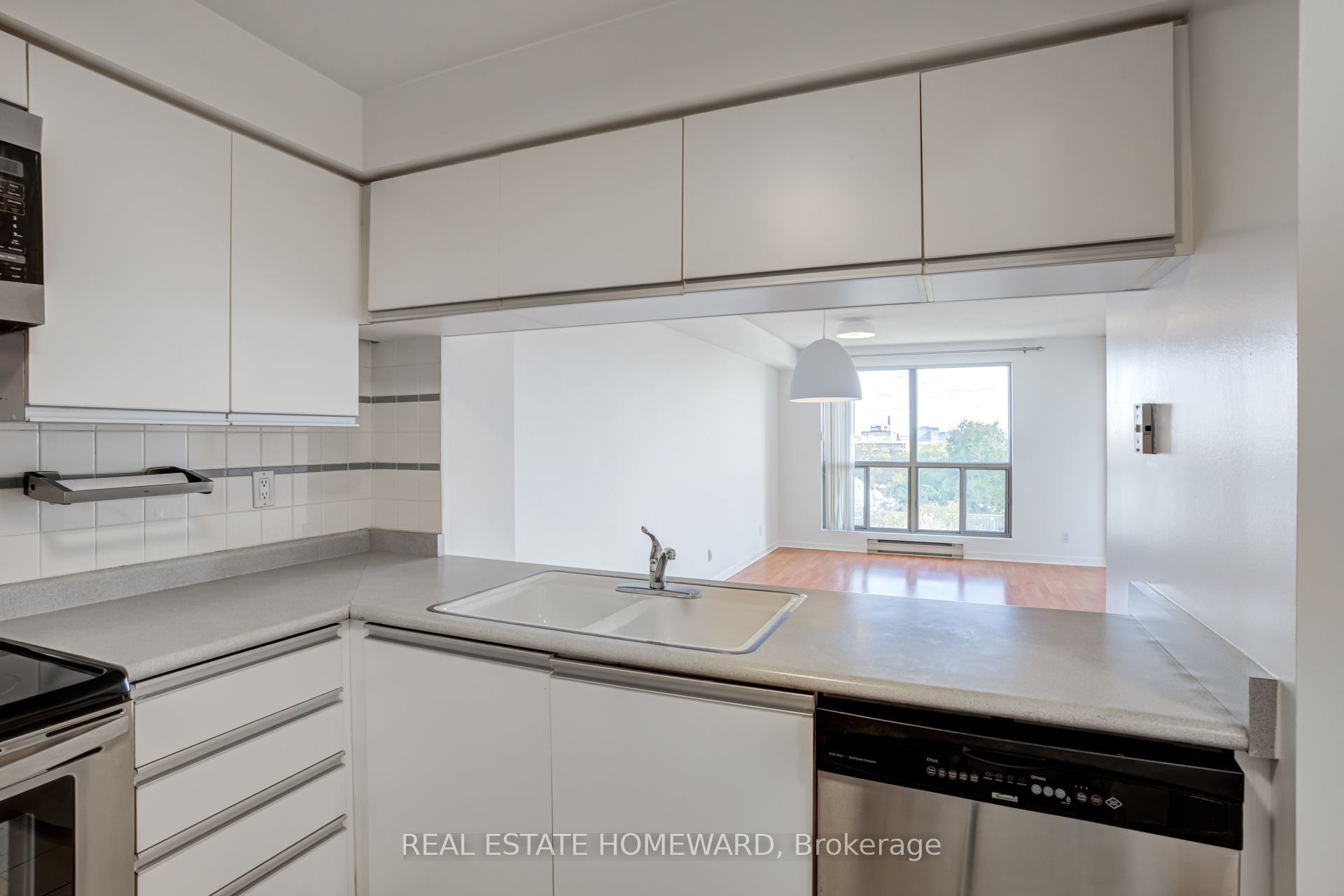 298 Jarvis Street, #804