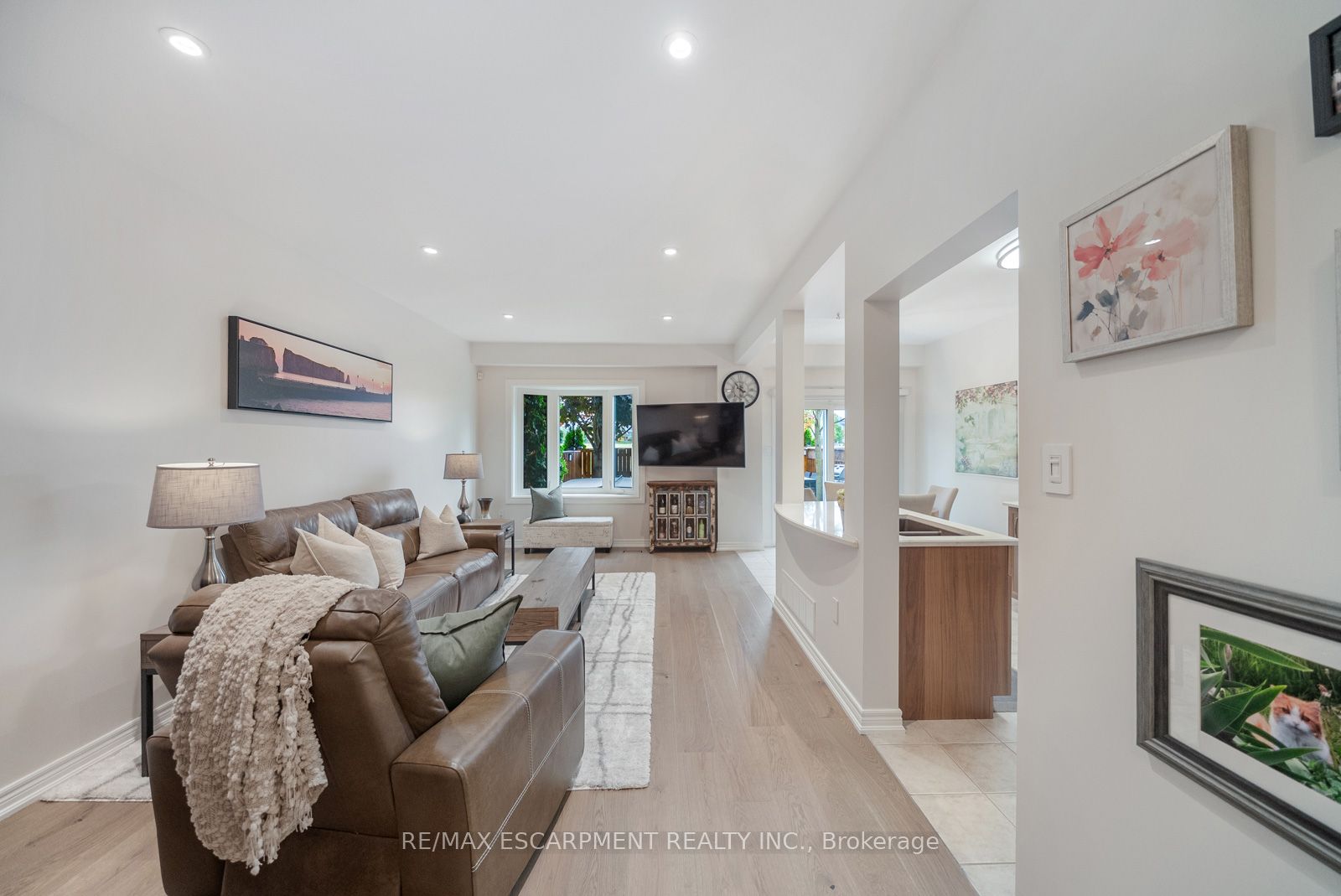 16 OLIVIA Place