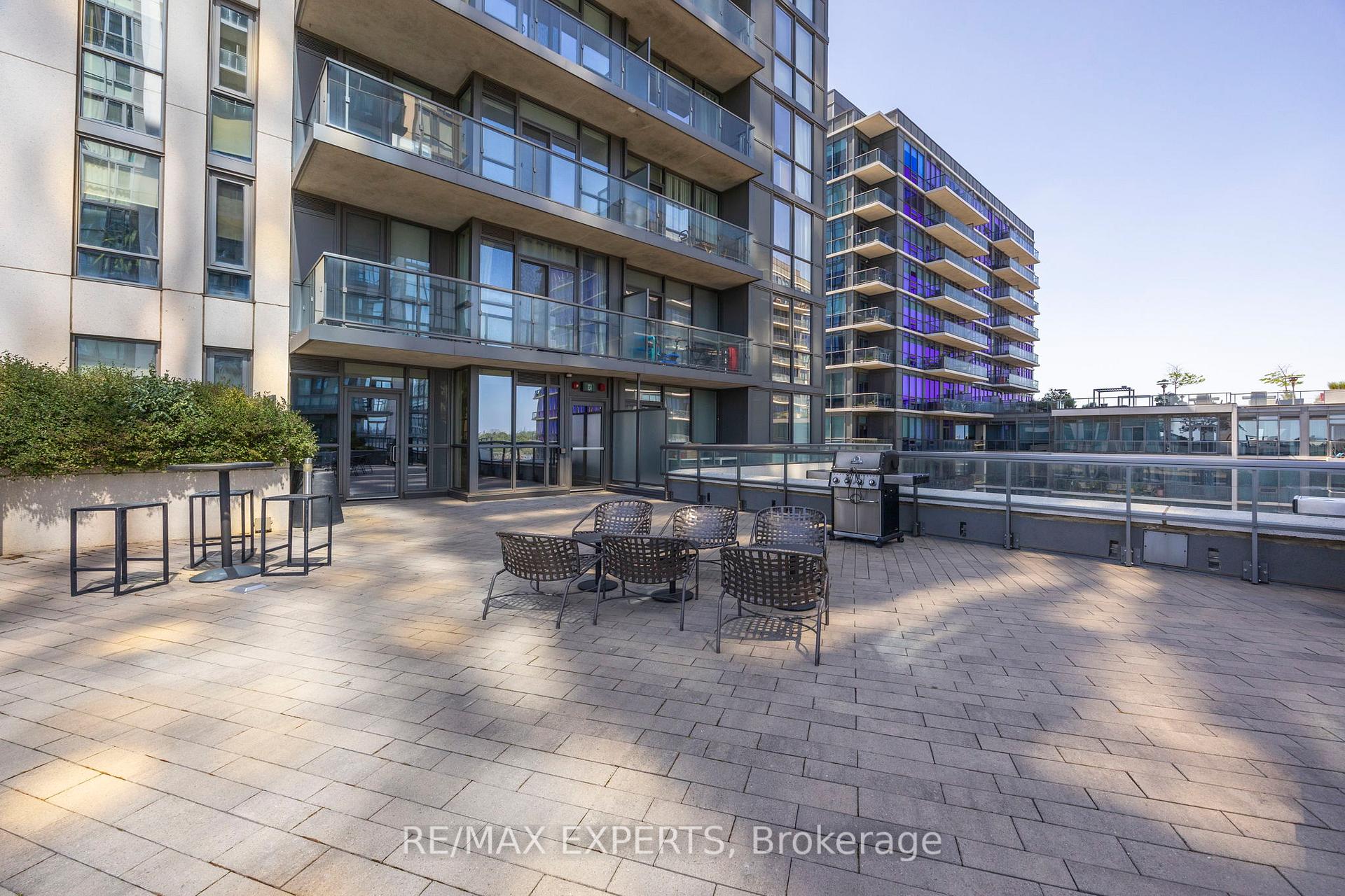 1 Bedroom Condo at 17 Zorra, Toronto For sale