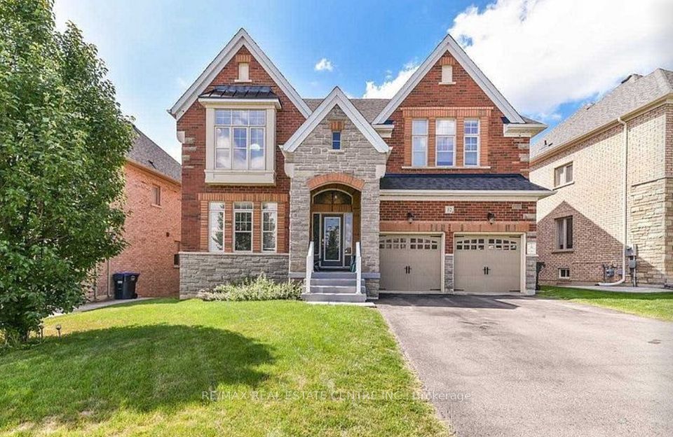 12 Fort Williams Drive