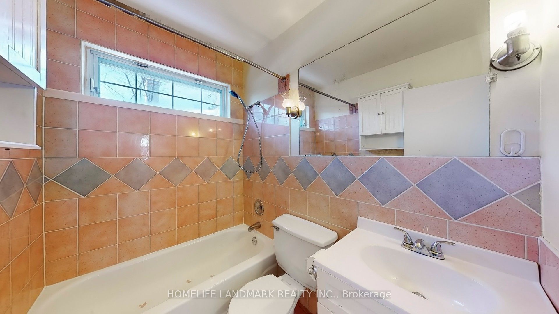 424 Bonita Crescent