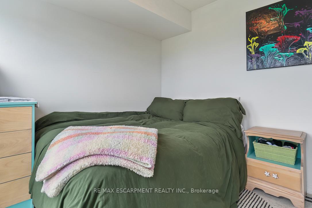 1 Bedroom Condo at 35 Bastion, Toronto For sale