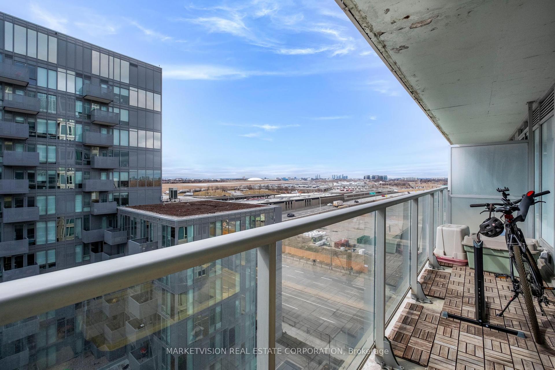 2 Bedrooms Condo at 565 Wilson,  Toronto For sale