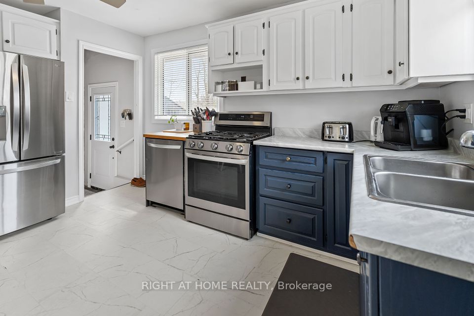 395 Homewood Avenue, Orillia, ON L3V 3K9