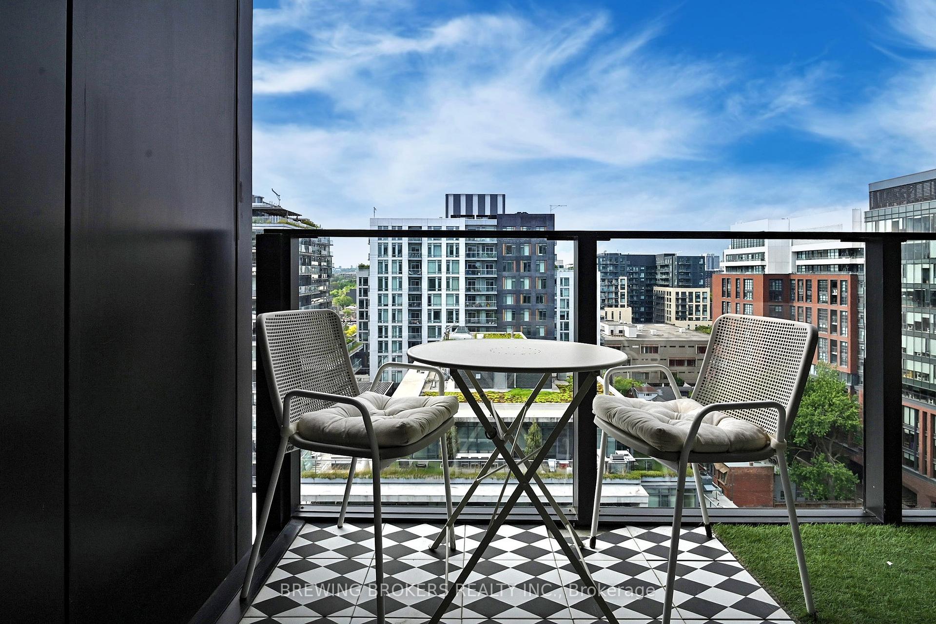 1 Bedroom Condo at 629 King St W, Toronto For sale