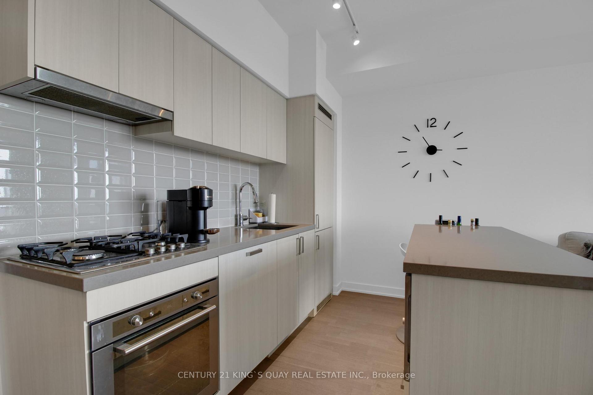 2 Bedrooms Condo at 501 St Clair,  Toronto For sale