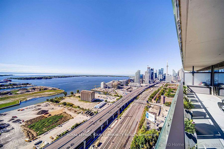 2 Bedrooms Condo at 70 Distillery, Toronto For sale