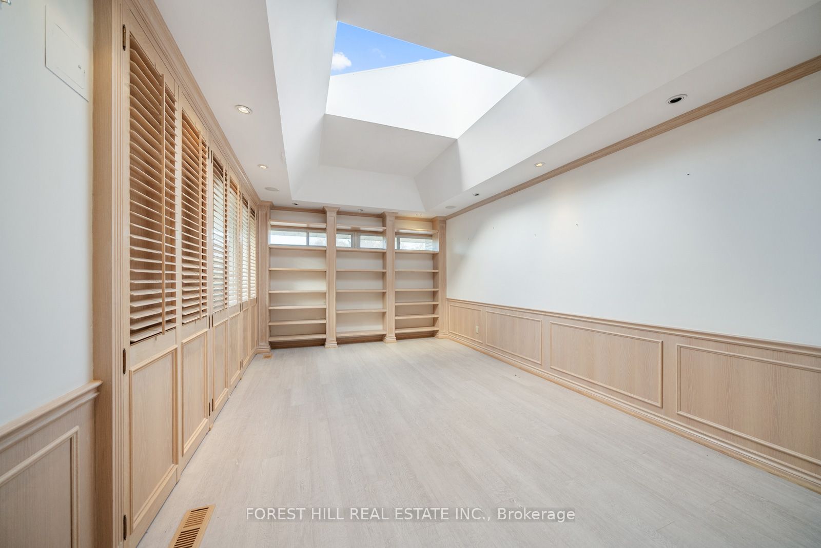 1 Caldy Court
