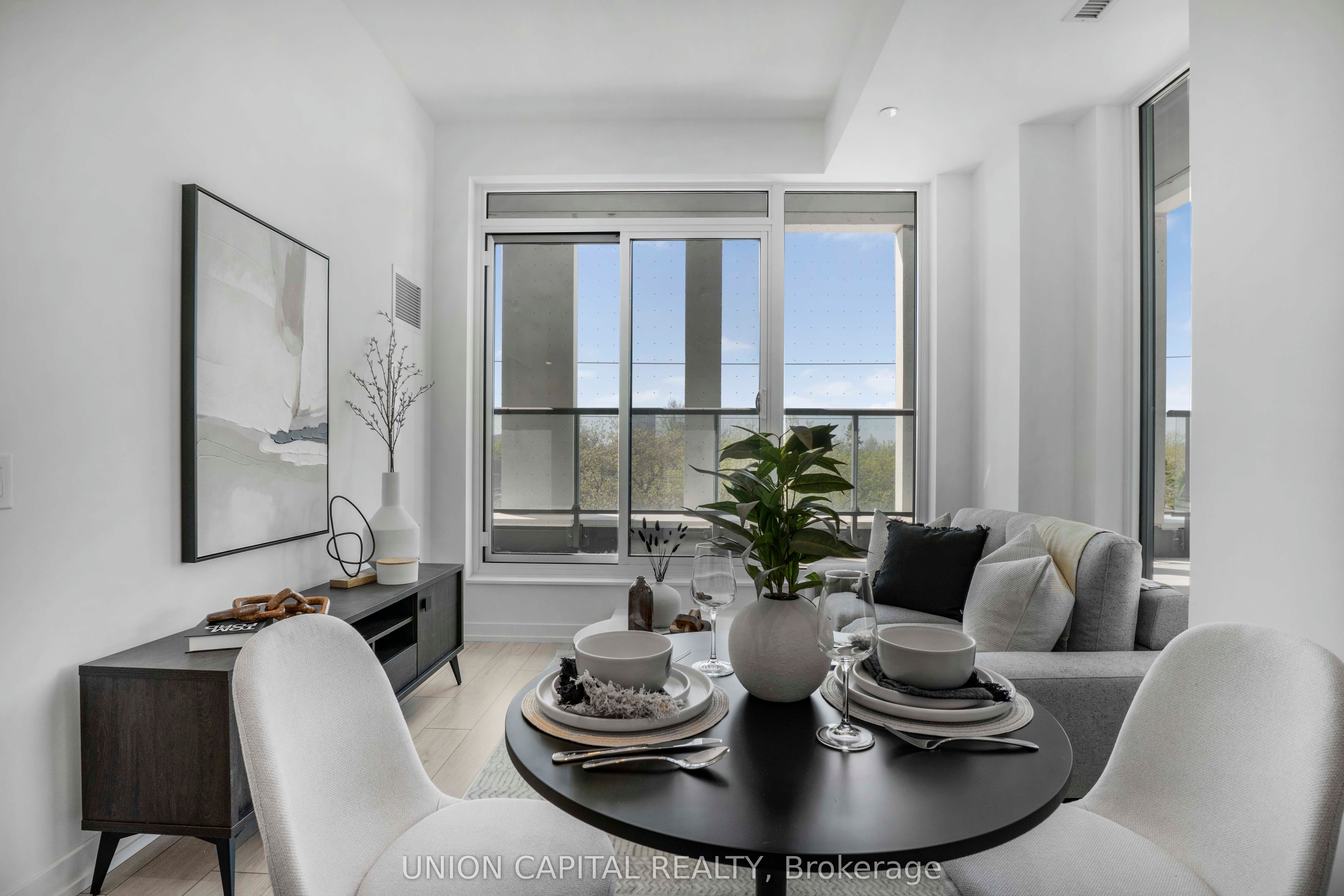 500 Dupont Street, #319