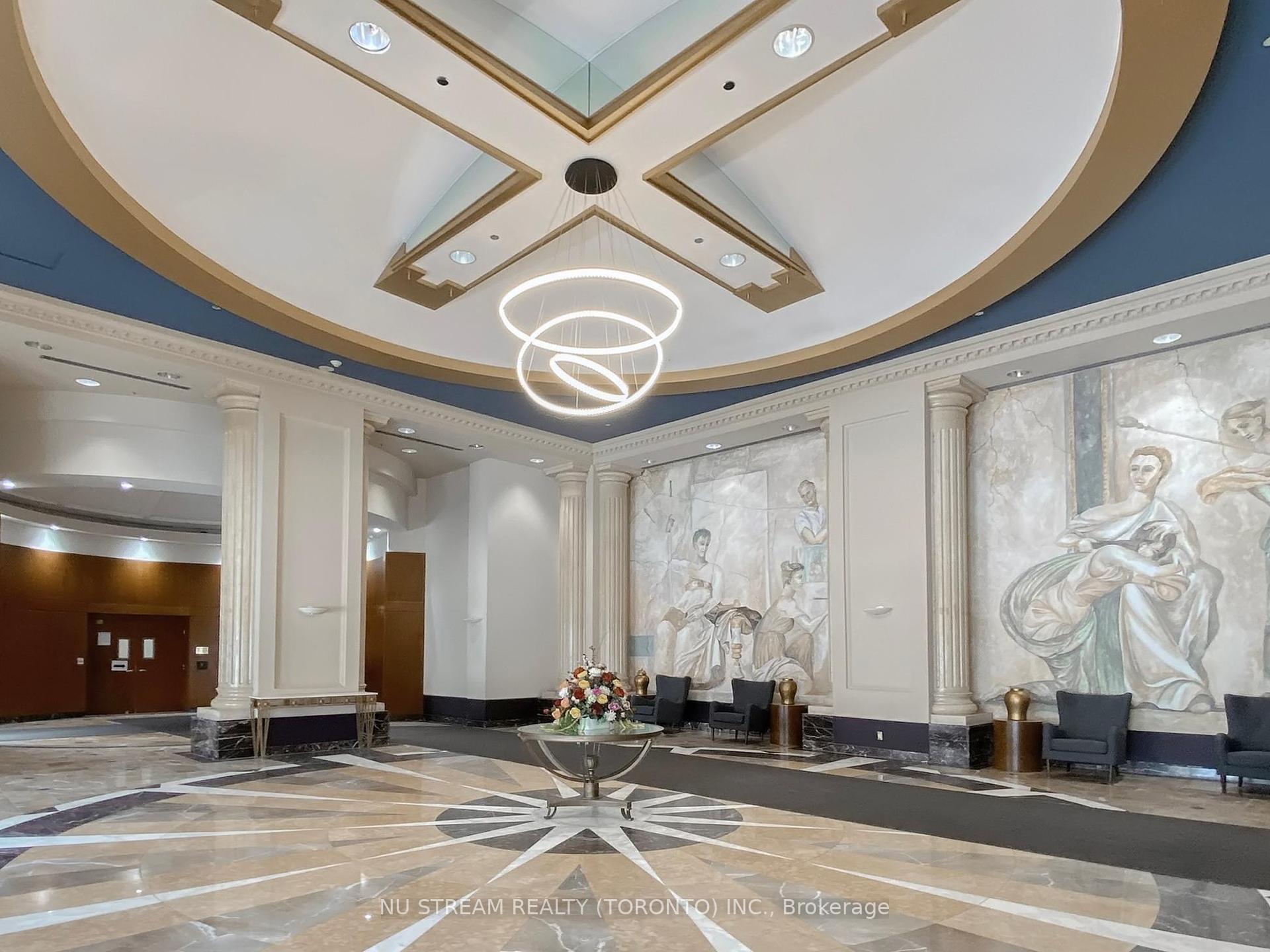 2 Bedrooms Condo at 18 Lee Centre,  Toronto For sale