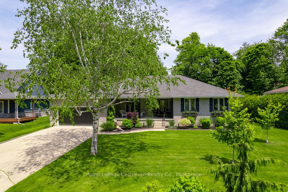 906 TANGLEWOOD