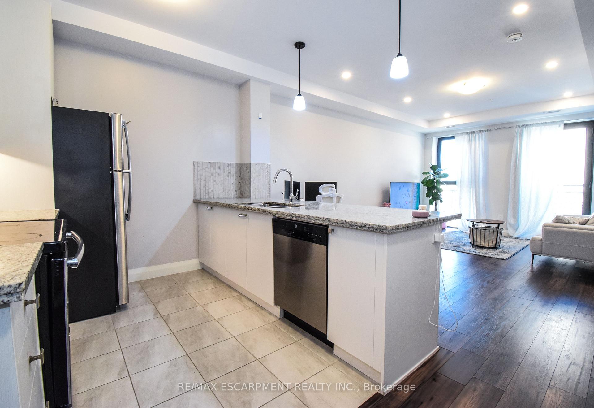 1 Bedroom Condo at 118 King,  Hamilton For sale