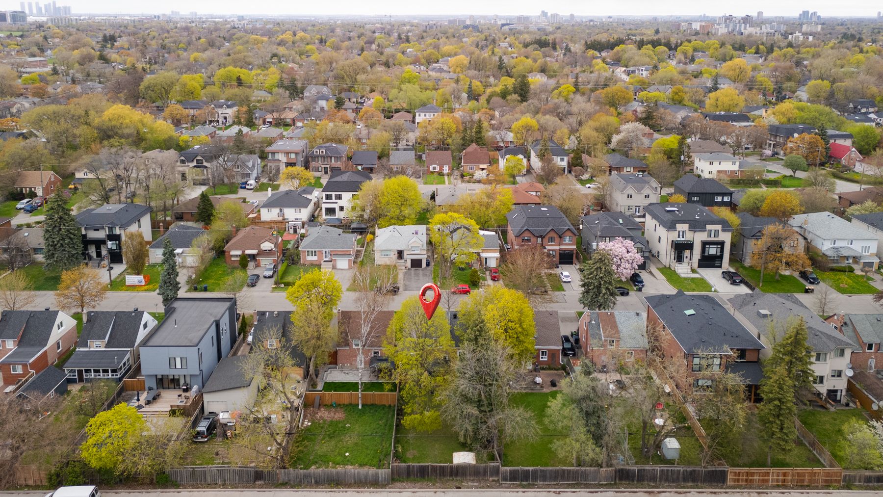 89 Charleswood Drive