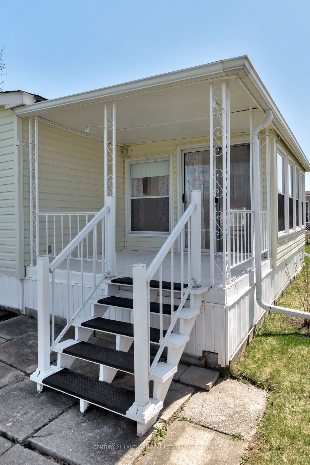 111 Eastview Boulevard