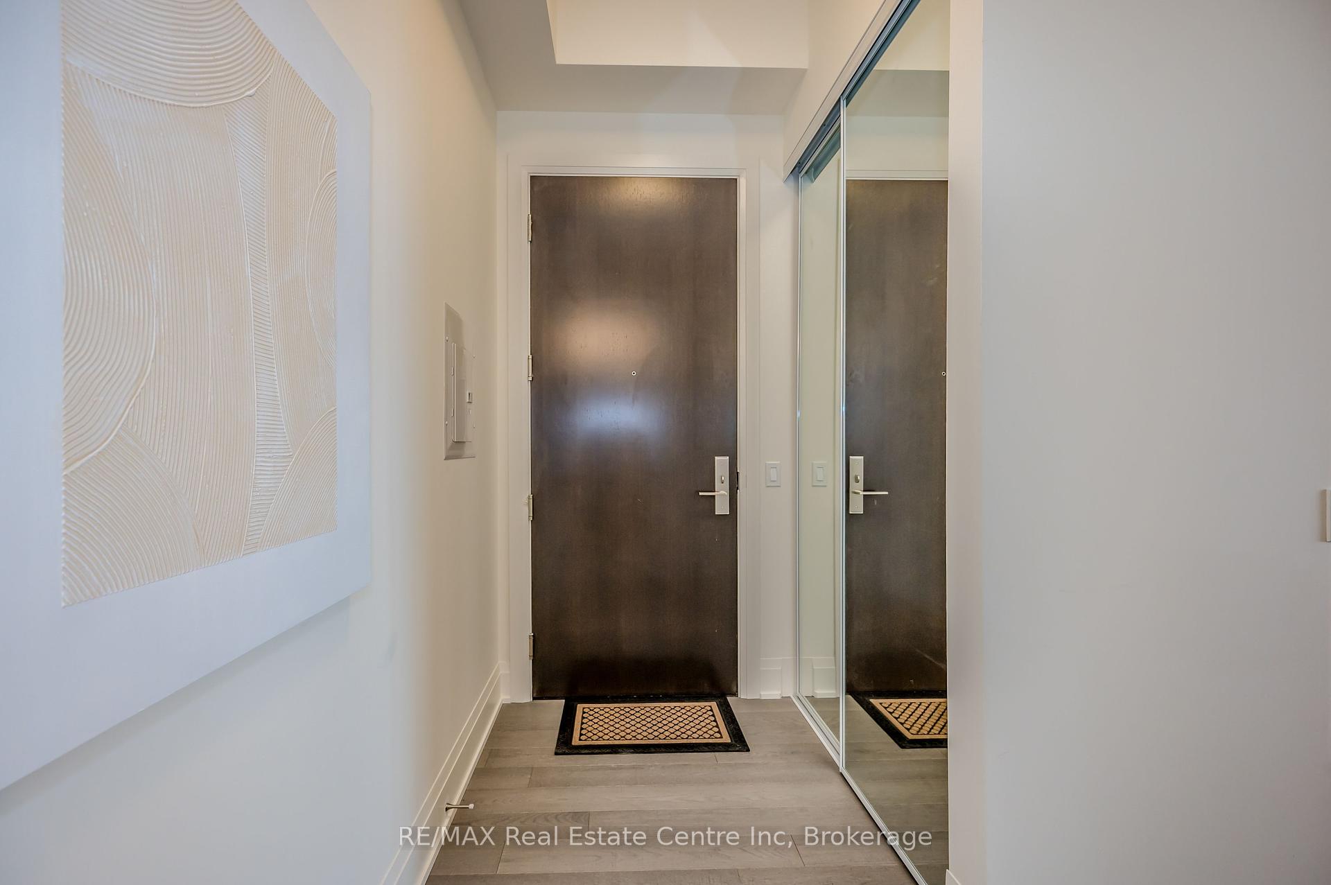2 Bedrooms Condo at 9000 Jane, Vaughan For sale