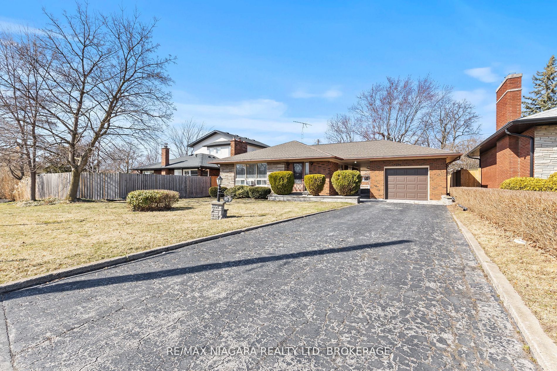 85 Glendale Avenue, St. Catharines, ON L2T 2J4