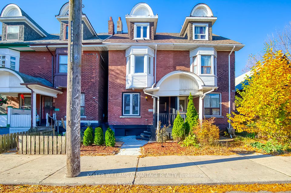 218 Broadview