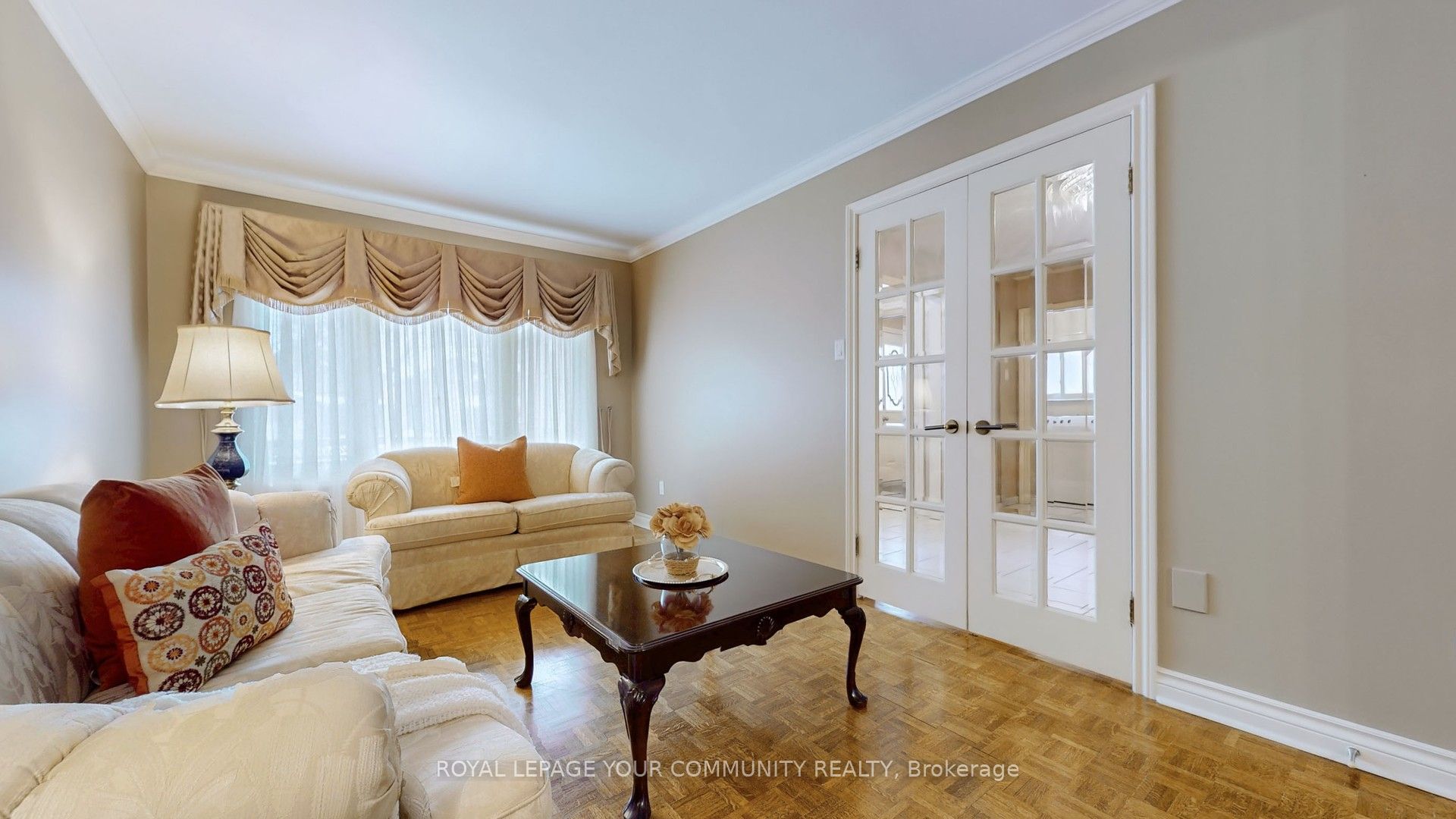 26 Dicarlo Drive, Vaughan, ON L6A 1K4