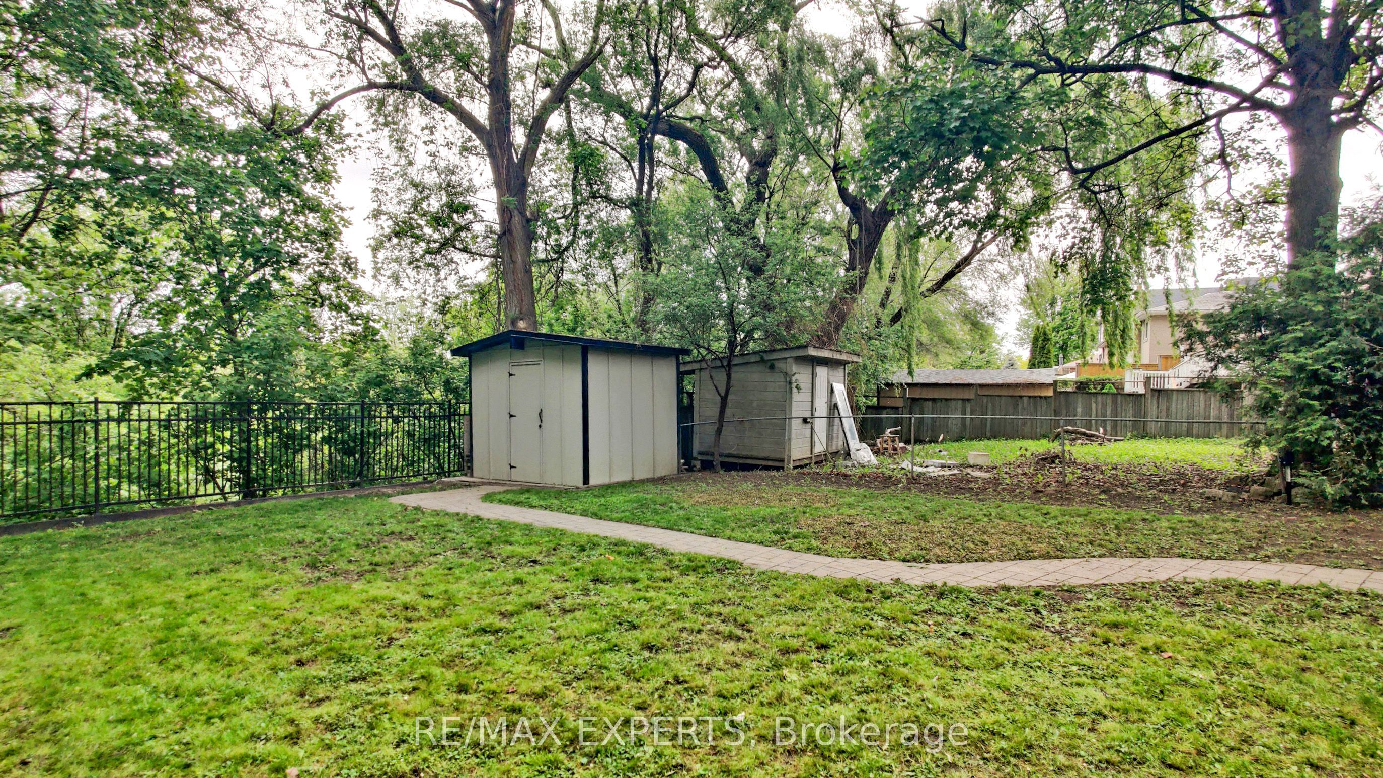 105 Mercury Road