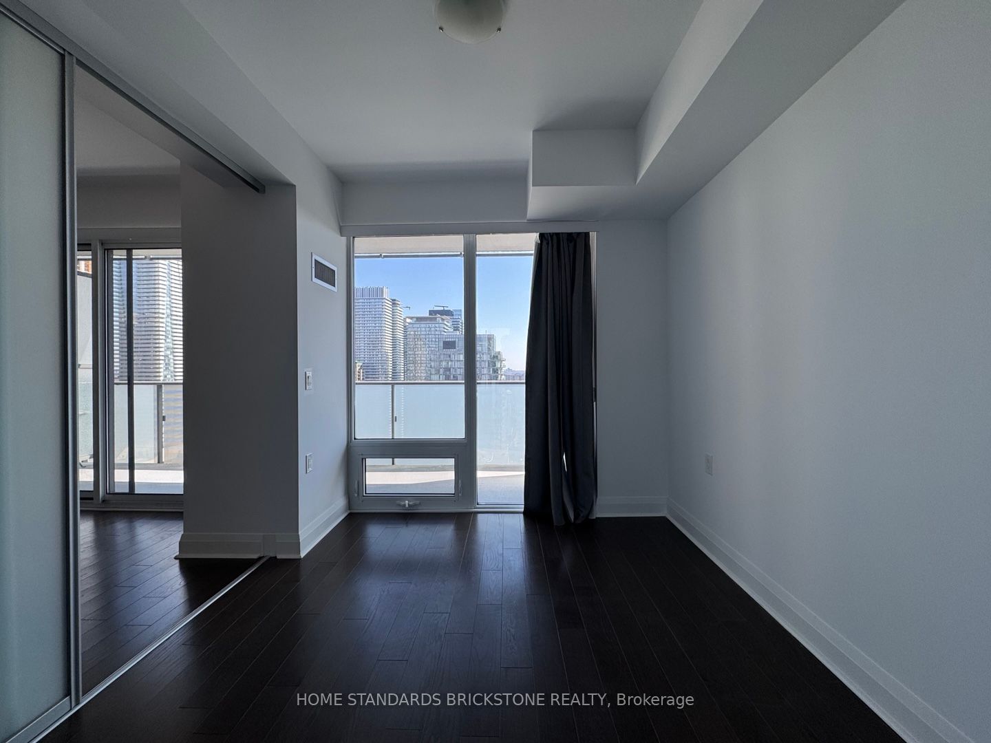 1080 Bay Street, #3411