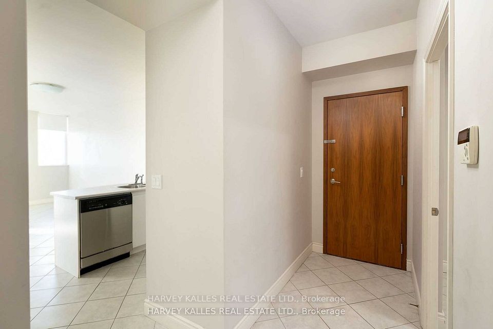 60 Brian Harrison Way Ph 3401