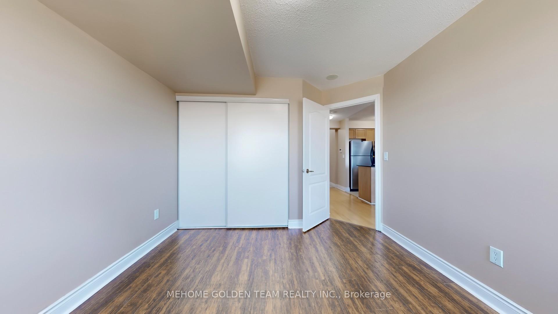2 Bedrooms Condo at 50 Brian Harrison,  Toronto For sale