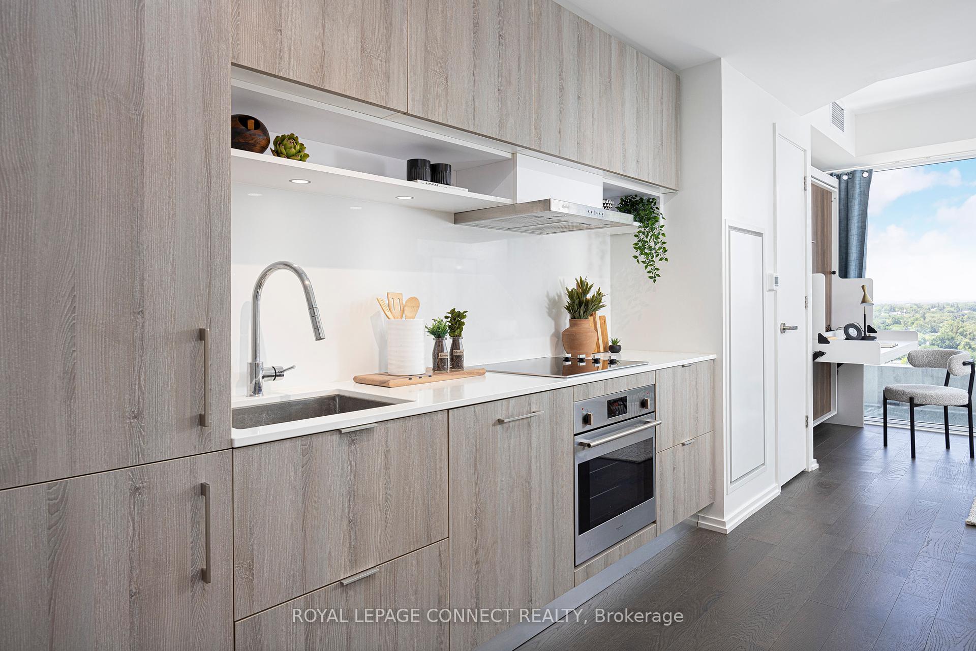 1 Bedroom Condo at 5 Soudan, Toronto For sale