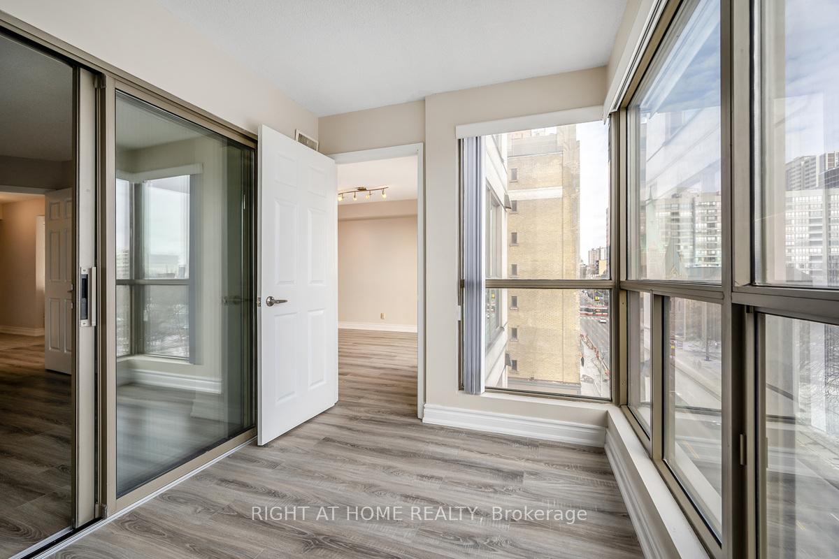 2 Bedrooms Condo at 298 JARVIS,  Toronto For sale