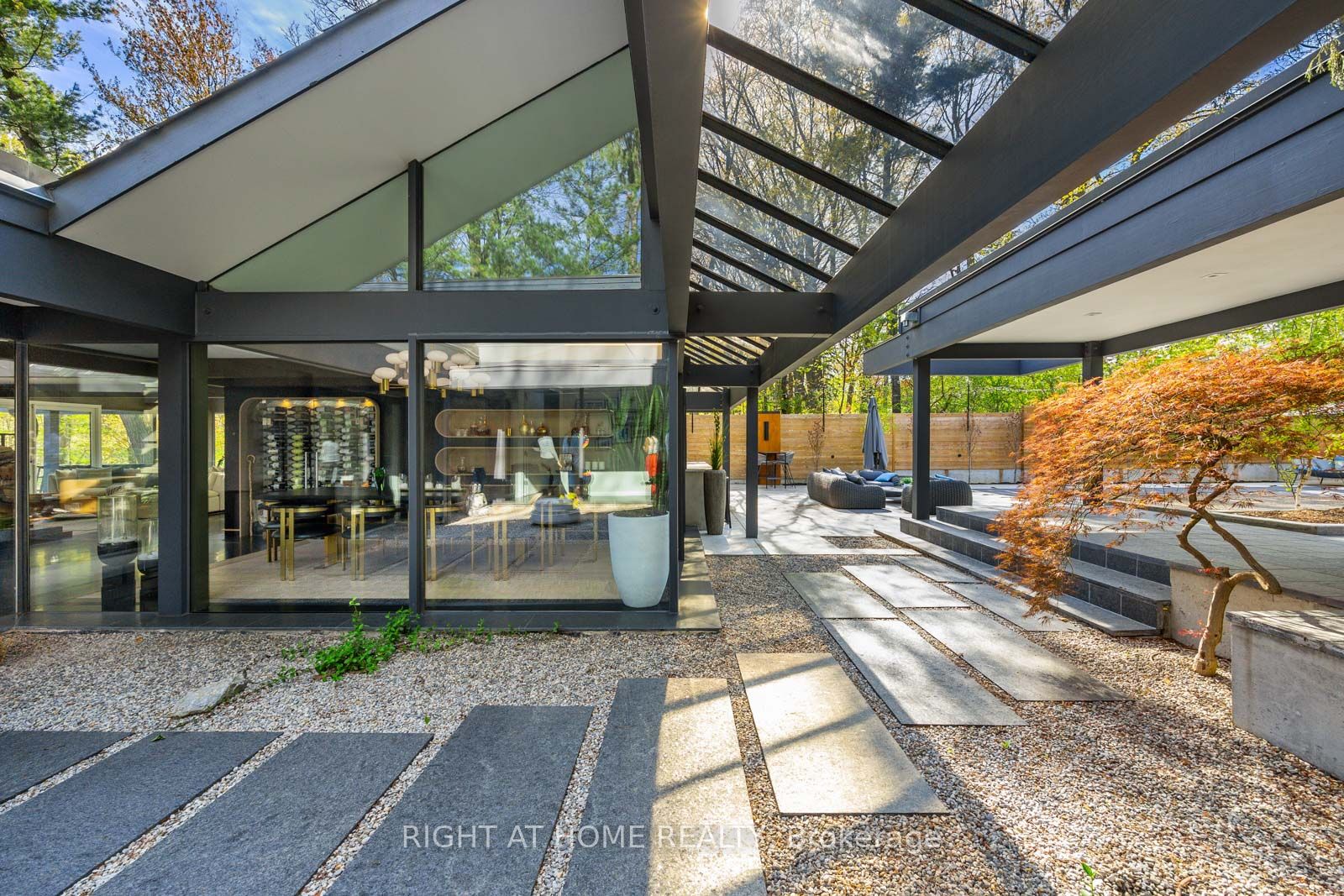 80 North Drive, Toronto, ON M9A 4R2