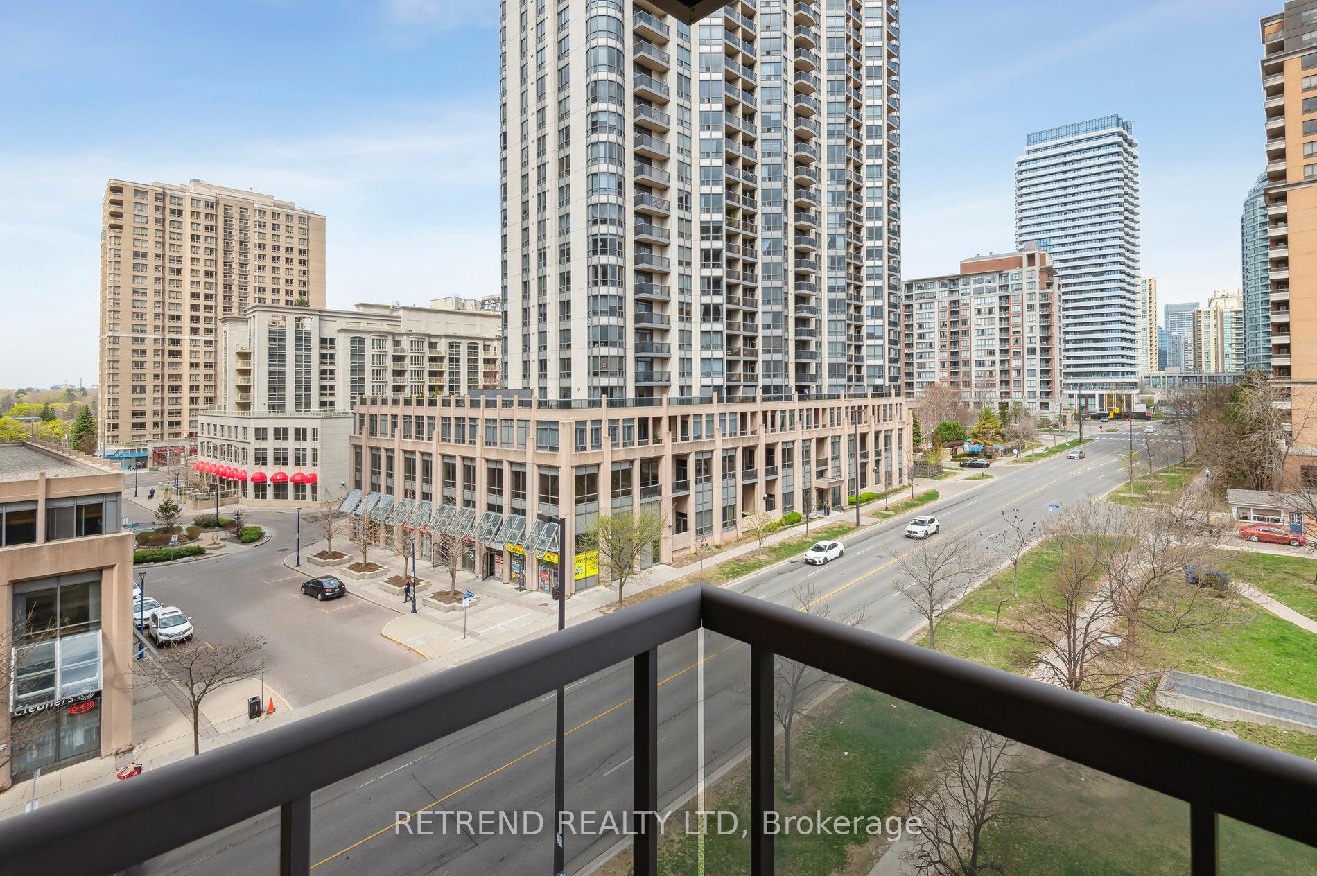 4 Bedrooms Condo at 880 Grandview,  Toronto For sale